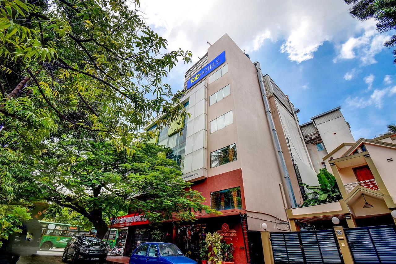 Fabhotel S Comfort Inn - Indiranagar Bangalore Extérieur photo